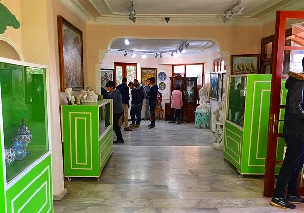İzmir Ümran Baradan Güzel Sanatlar Müzesi 