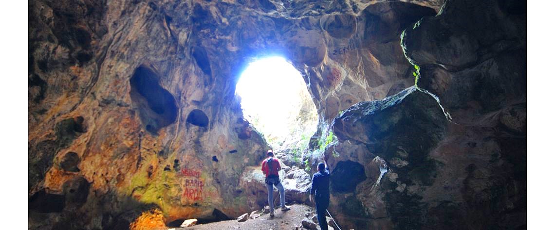 İzmir İnkaya Mağarası