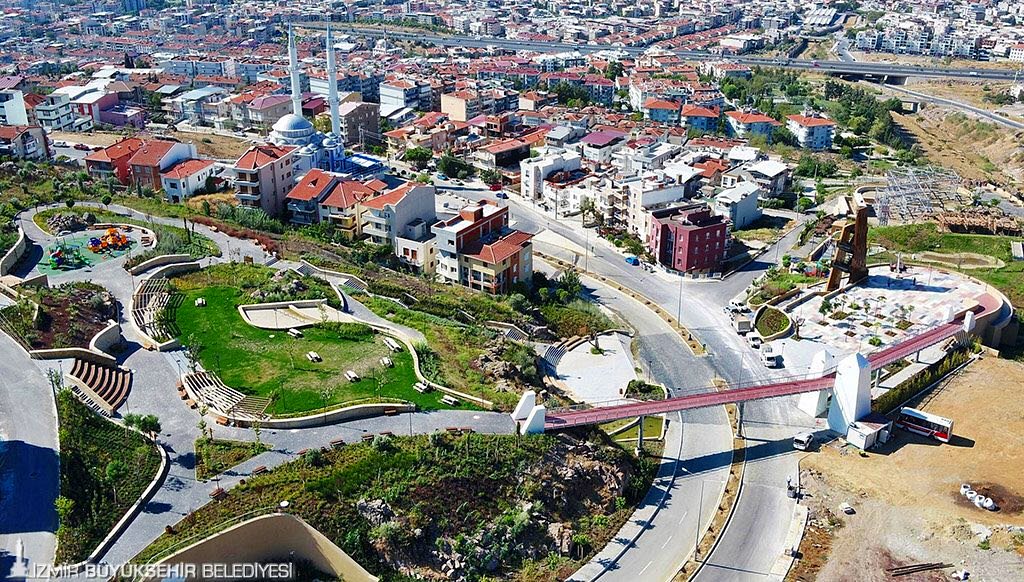 Bornova Atatürk Mahallesi
