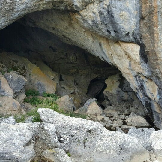 Derebucak Mağarası