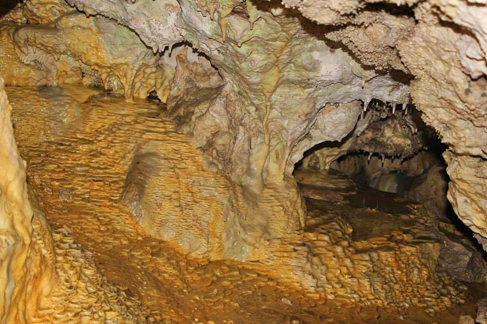 Çameli Sazak Mağarası