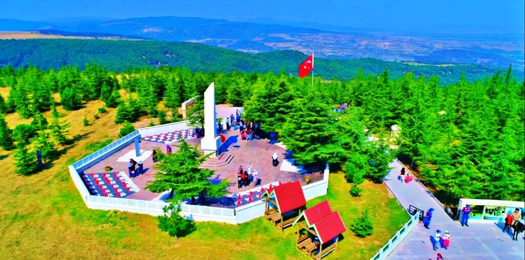 Sinanpaşa Anıtı