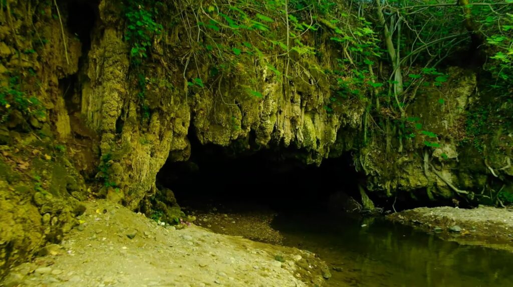 Ağlayan Mağara İzmir