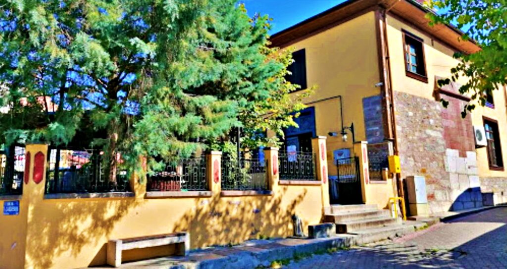 Orta Camii (Yörgüç Paşa Camii)