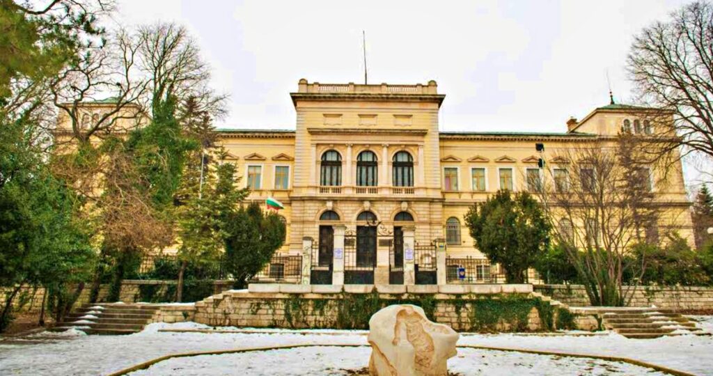 Varna Arkeoloji Müzesi