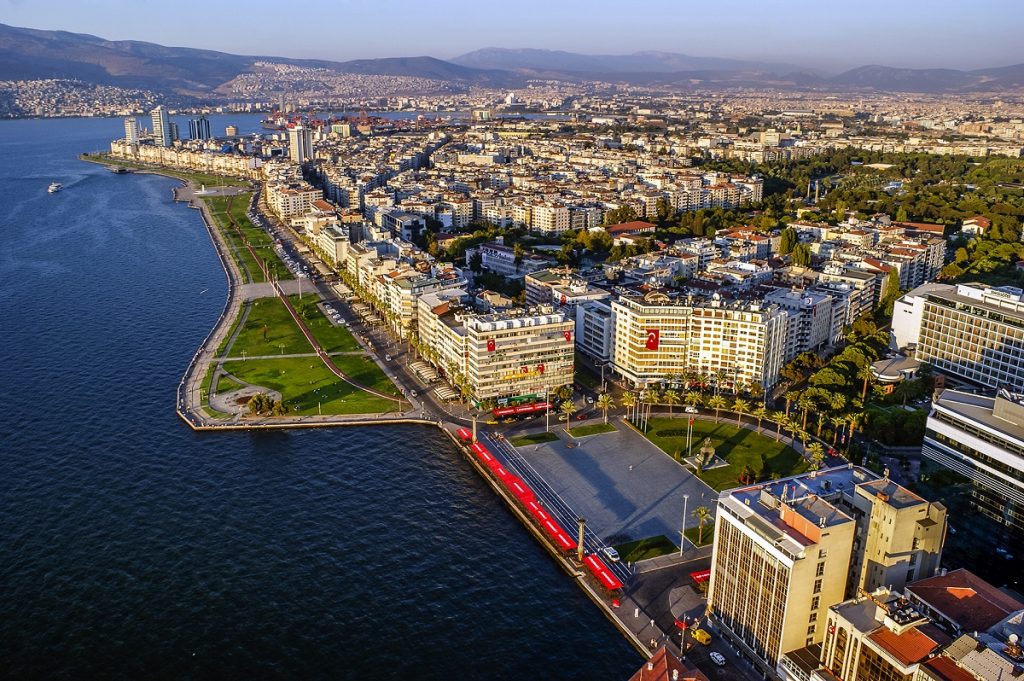 İzmir'de Ulaşımı En Kolay Semtler
