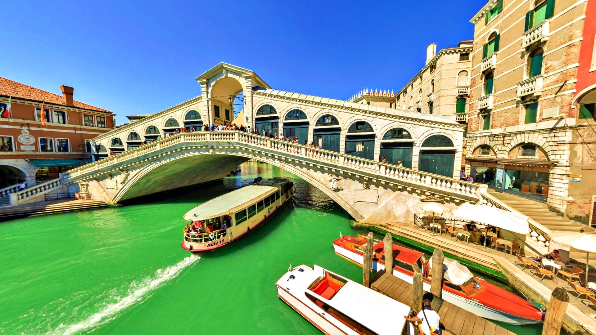 Rialto Köprüsü İtalya